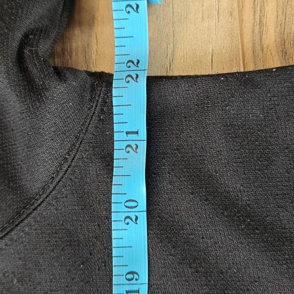 EUC Embroidered Petite Shirt - Picture 7 of 8